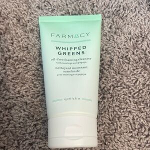 Farmacy Whipped Greens Oil-Free Foaming Cleanser with Moringa and Papaya